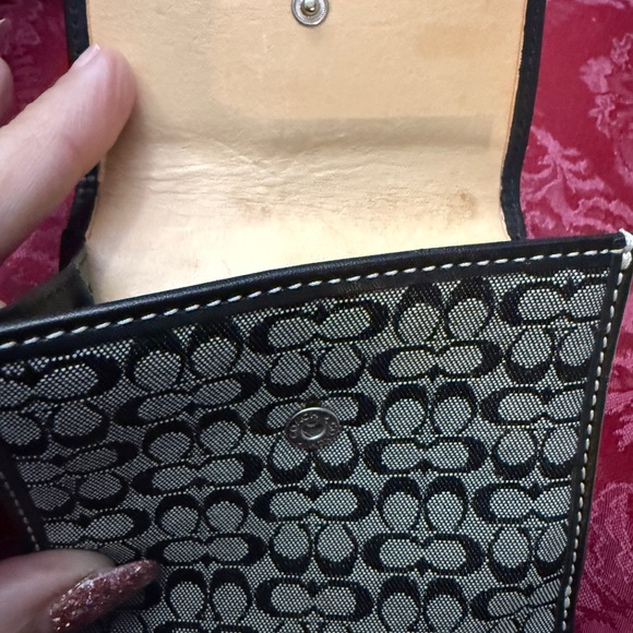 Coach Black and Cream Wallet - Picture 2 of 5